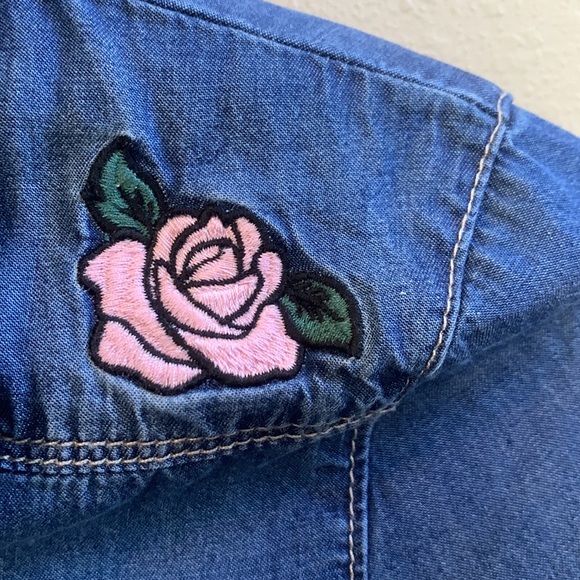 Girls Levi's Long Sleeve Button Up Shirt - Picture 5 of 10